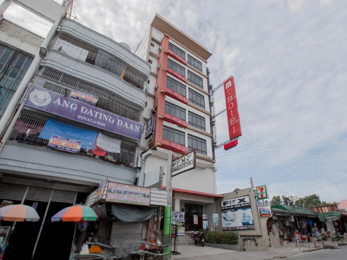 Oyo 637 Fox Hotel Кесон Сити Екстериор снимка